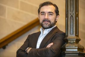 Photo of Professor Ufuk Akcigit